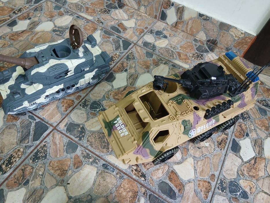 3 jucarii Noriel tanc, tun si autoblindat in stare perfecta