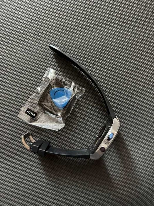 Carcasă metalică Apple Watch