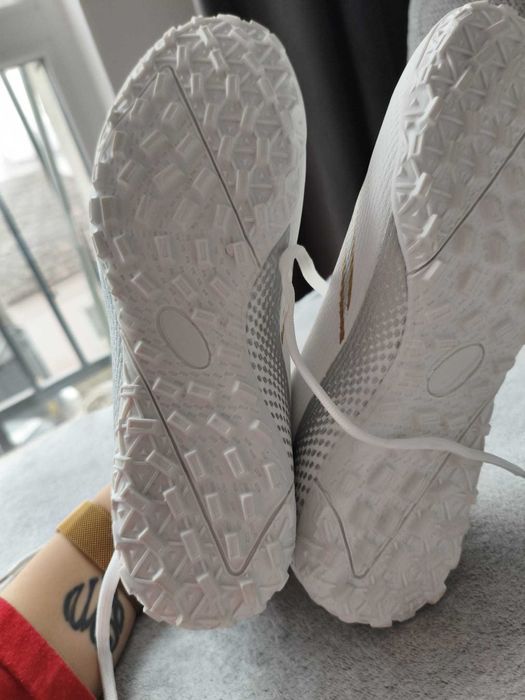 Ghete fotbal VTASQ pentru copii – alb, mărimea EU 38