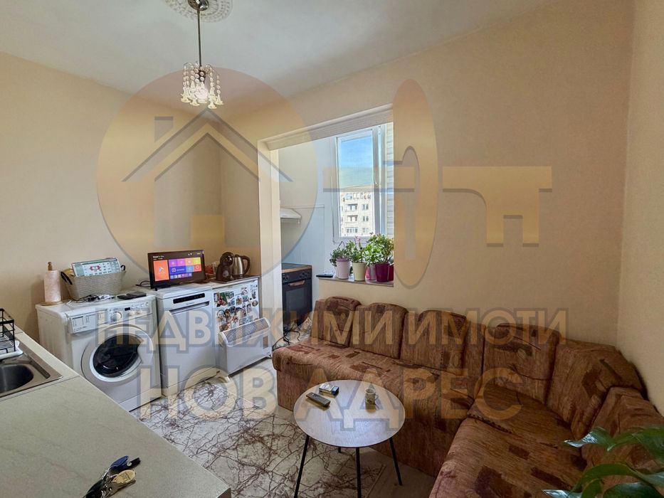 Четиристаен Апартамент , Обзаведен и Ремонтиран , гр. Търговище кв. Запад 3