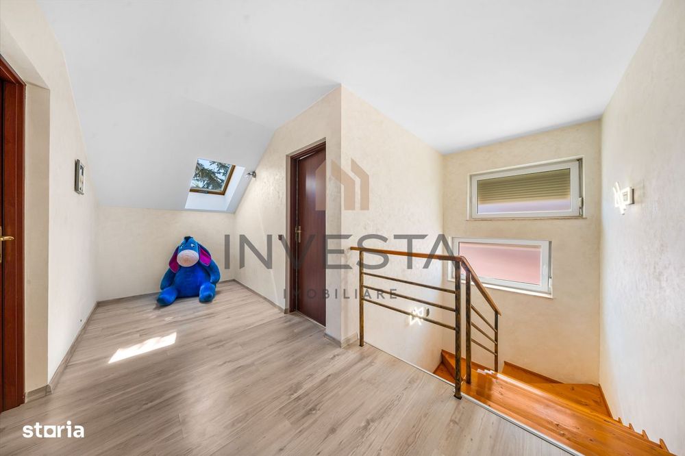 Casa 5 camere 119 mp utili, garaj si curte, strada privata, Campului