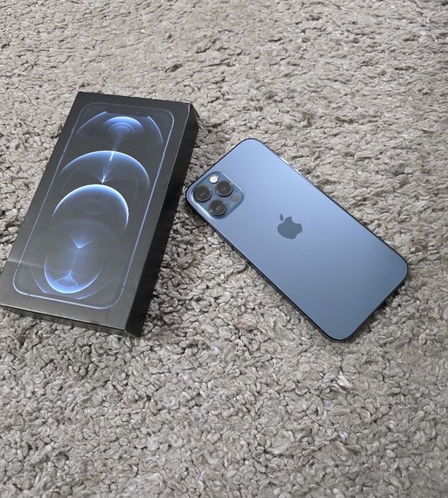 Продам Айфон 12Pro 128gb
