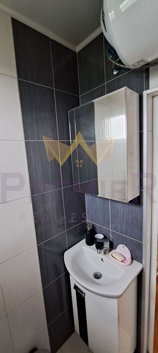 Продава се Едностаен апартамент в Бургас, Лазур - 30 кв.м за 2634 €/кв.м - Снимка #3
