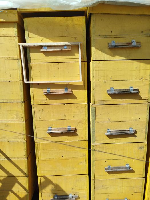 Продам ульи десятирамочные