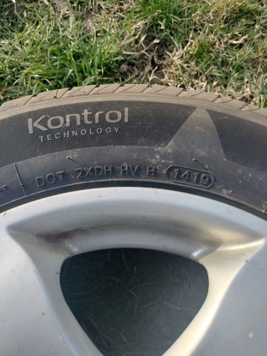 Vând roți de vară