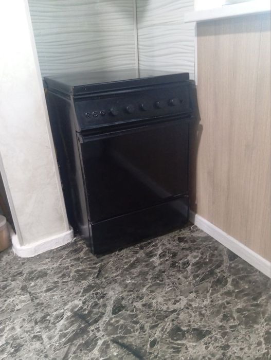 Продается газ плита в отличном состоянии