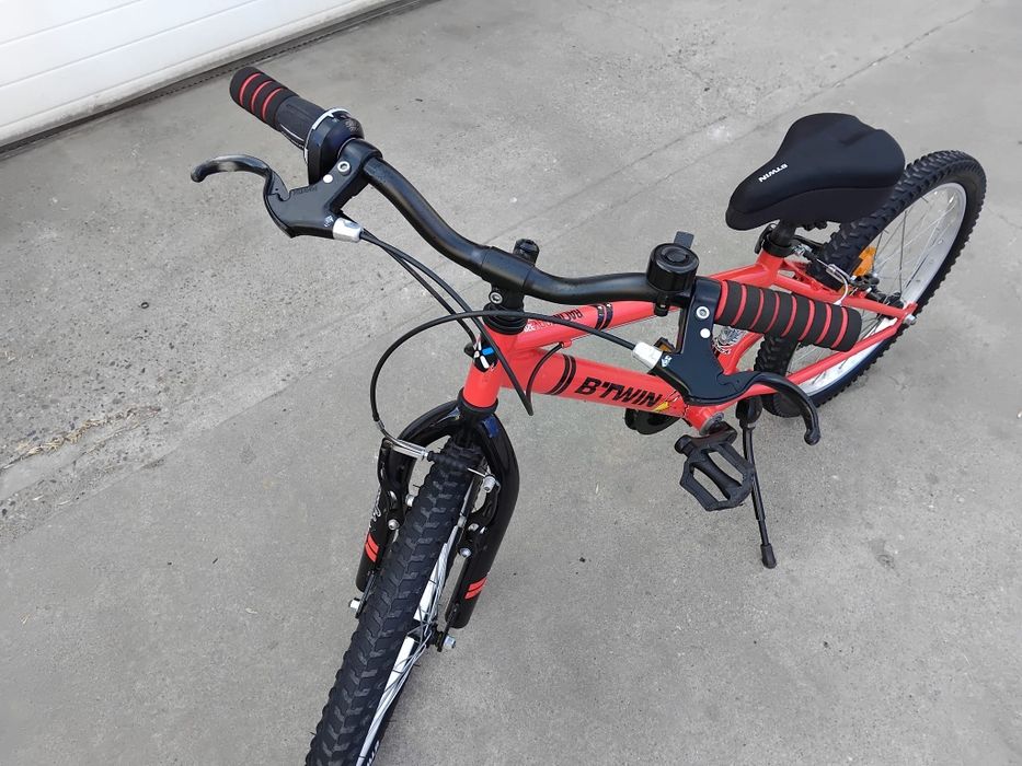 Vând bicicleta pentru copii