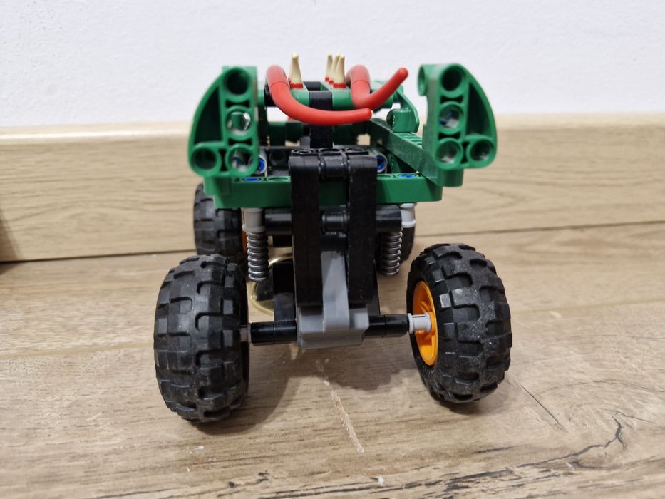Lego technic  Monster Jam Dragon