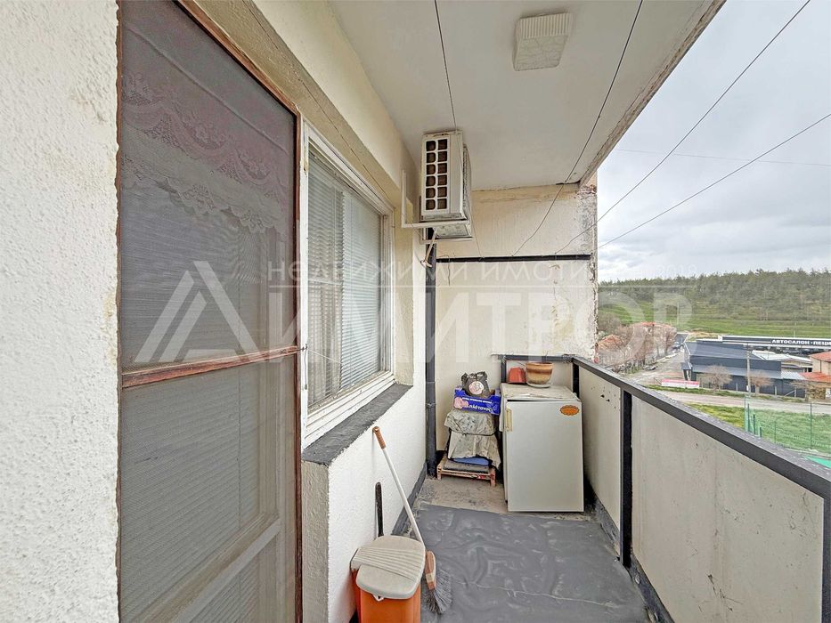 Продава апартамент тип гарсониера 42 кв.м. в гр. Нови пазар, кв. Възраждане