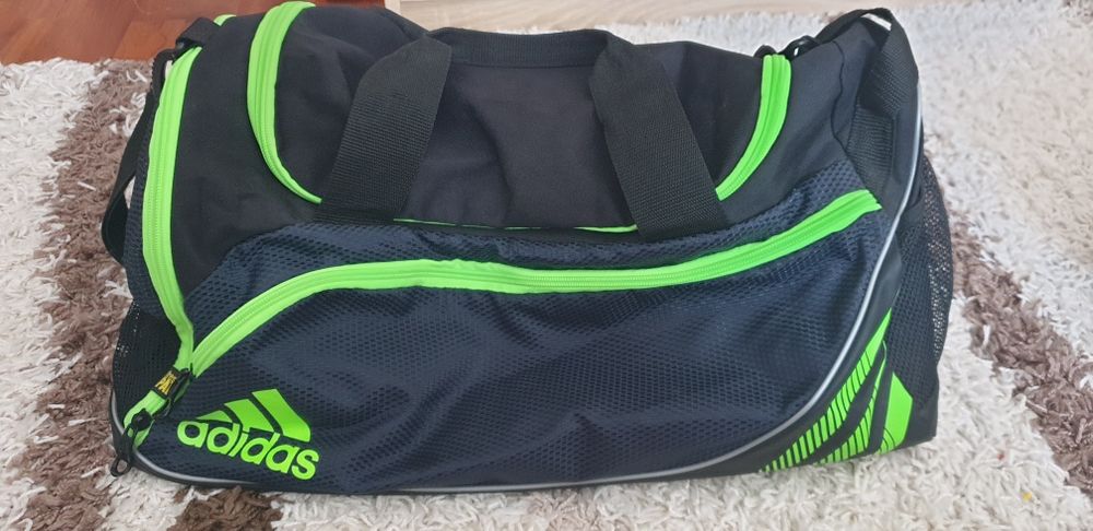 Спортивная сумка Adidas из США