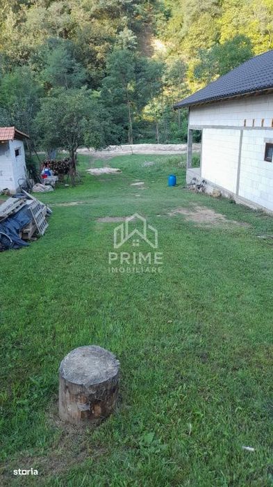 Teren intravilan 1240 mp | UTILITATI | Fata Pietrii | aproape Transapu