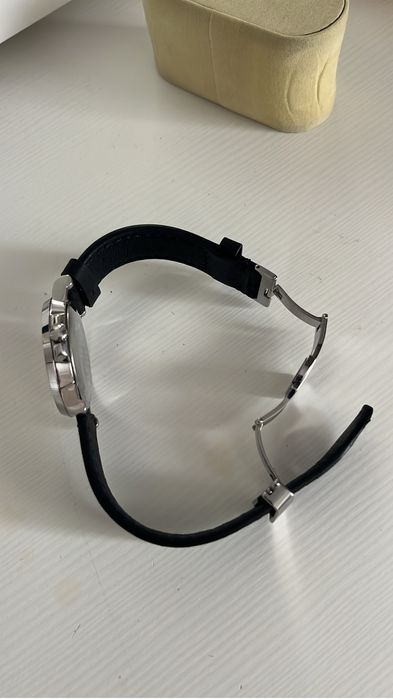 Продам швейцарские часы Certina