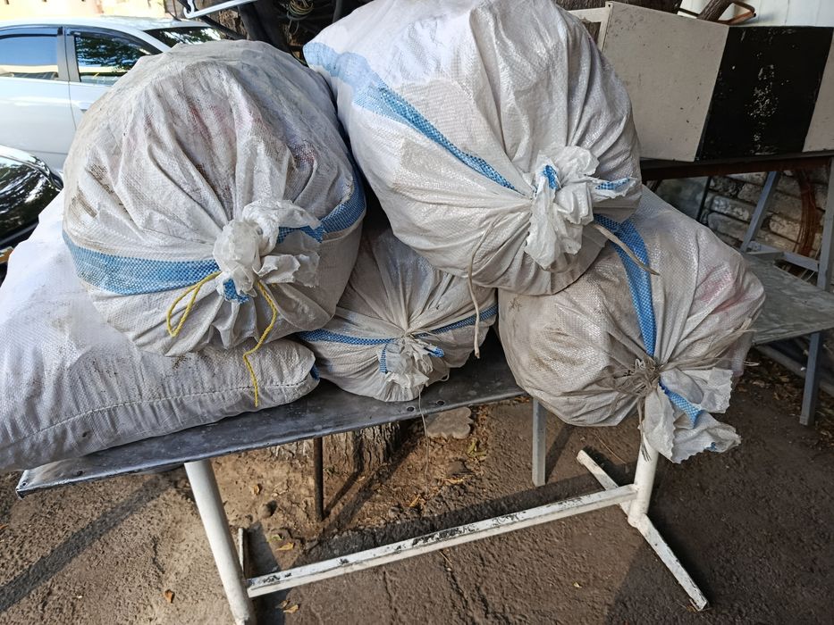 Котган нонбор сотилади75к/г 3минг килоси.