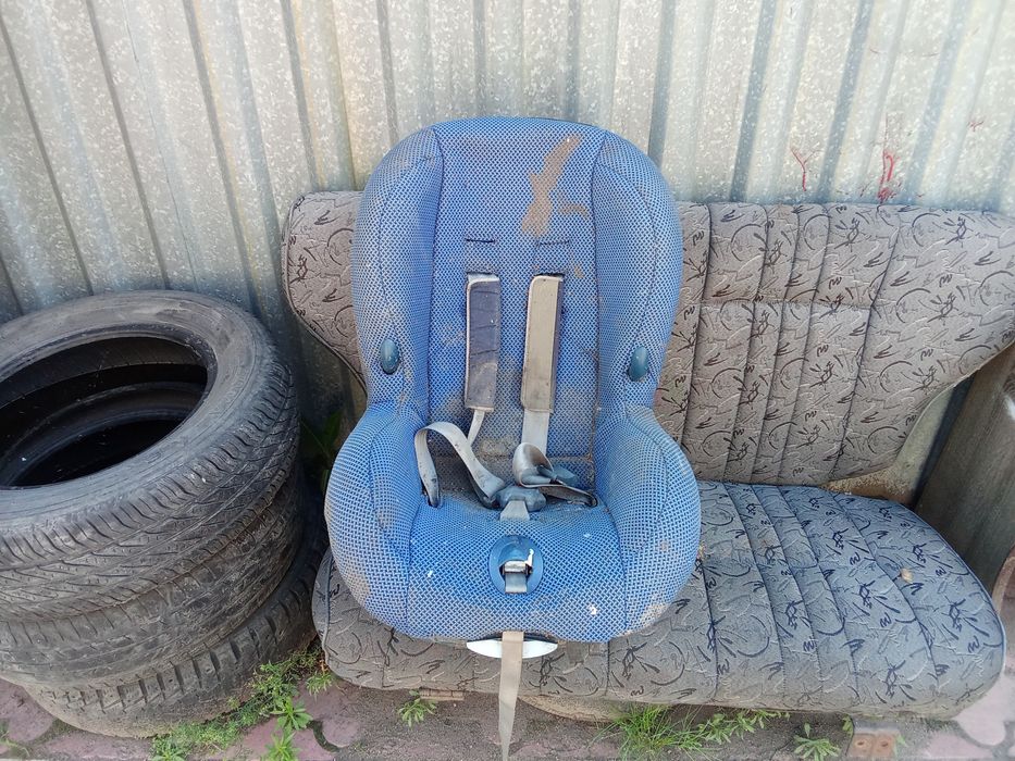 Продам детское кресло бу.