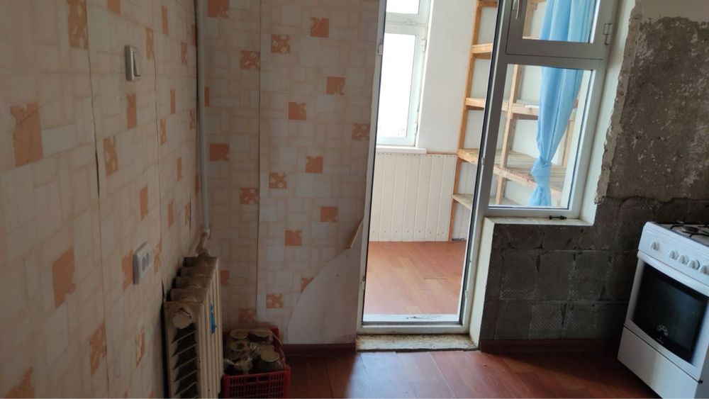 Uy sotiladi Chirchiq shahar Amir Temur ko’chasi 8-uy 16-xonadon