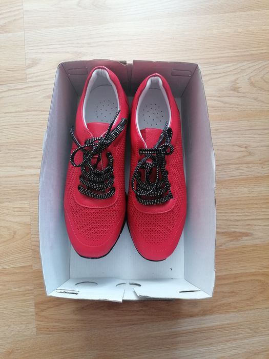 Дамски обувки от естествена кожа