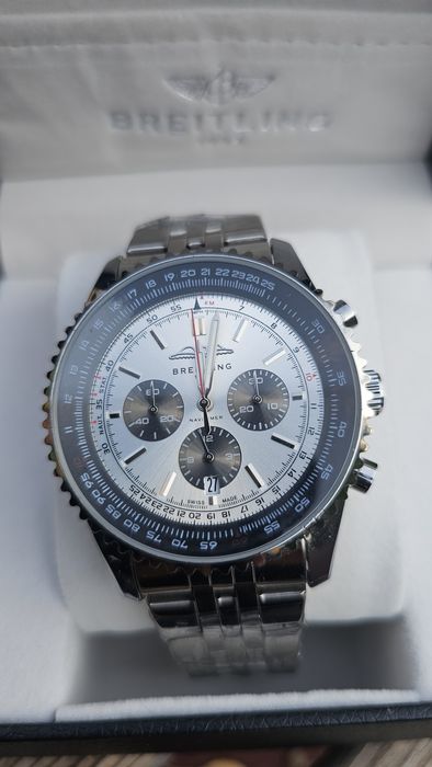 Наручные часы, кварцевые