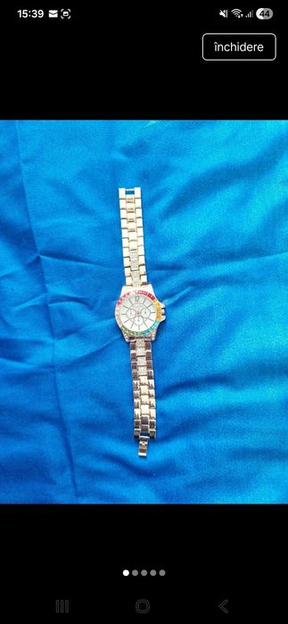 Ceas damă cu pietricele