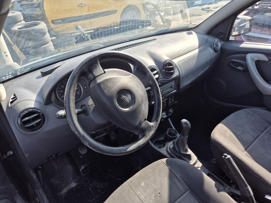 Dezmembram  Dacia Sandero 2010 1.2 16v Manual D4F