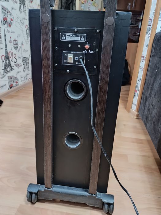 Продам  колонку с блютуз для дома