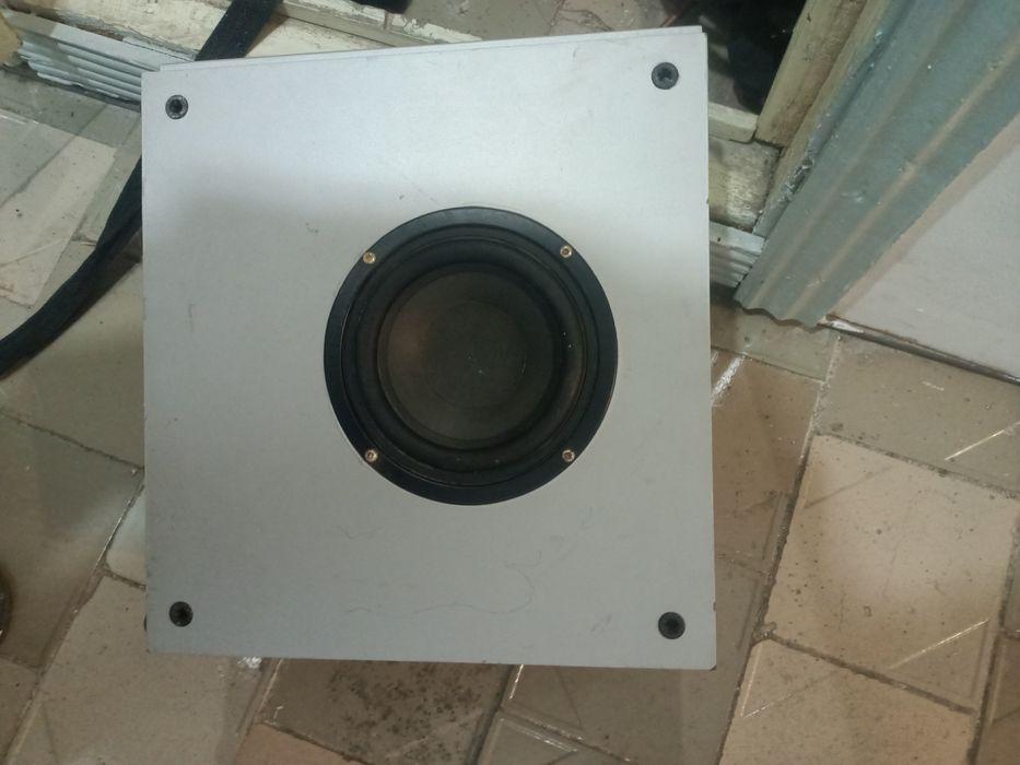 Продам буфер, Елемент