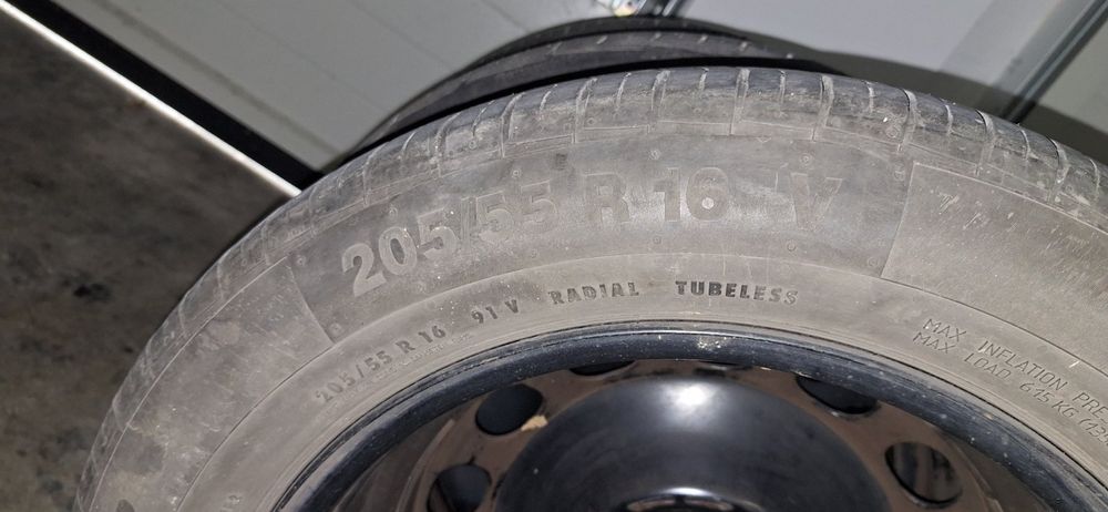 4 бр. оригинални метални джанти  205/55/16– Skoda Octavia A3 + летни г