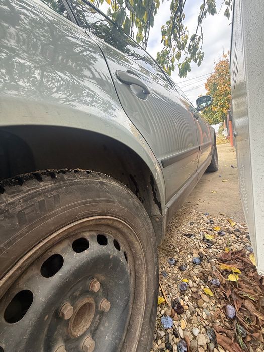Volkswagen Passat 2003 benzină, 1.082 € — imagine 4