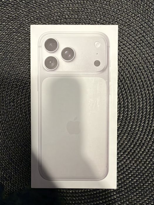 Iphone 17 Pro Max,Silver, 2TB