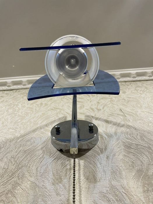 Продам настенный светильник