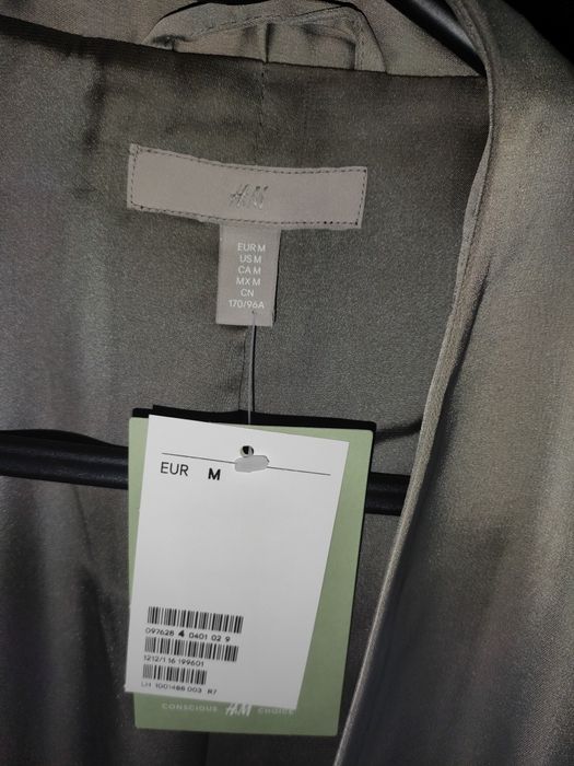 Sacou elegant de satin, HM, marimea M