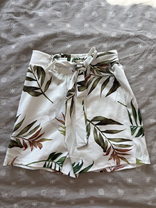 Къси официални панталонки