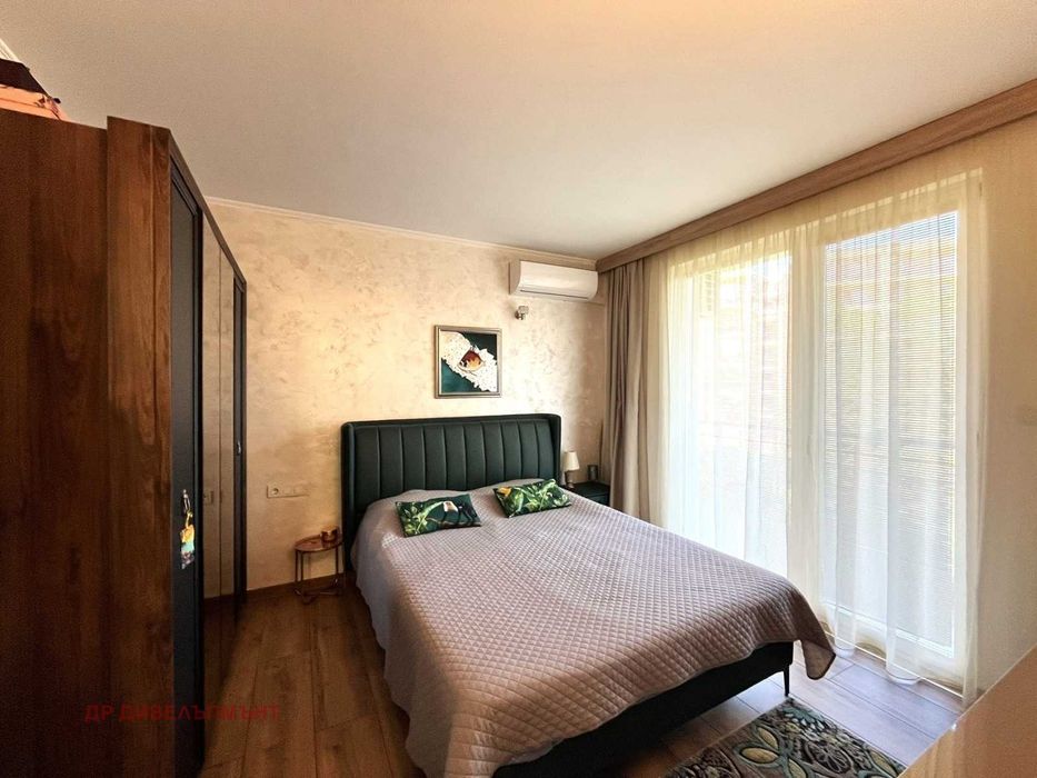 Продава се Тристаен апартамент в Несебър - 101 кв.м за 1604 €/кв.м - Снимка #7