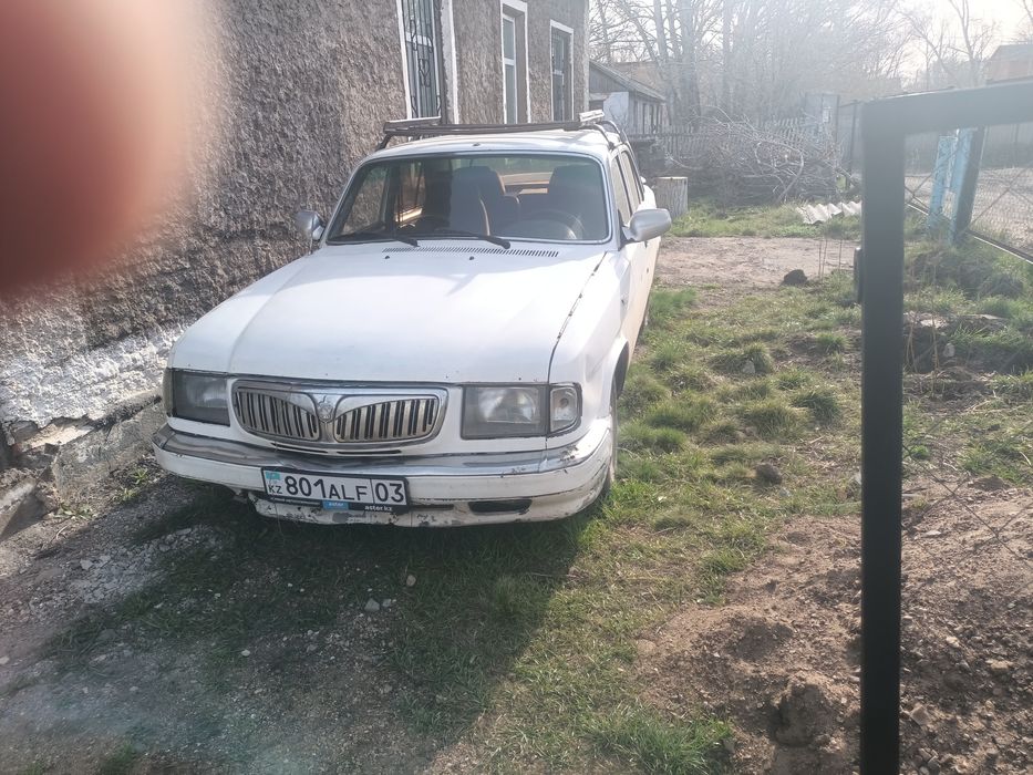 Продам Волгу по запчастям