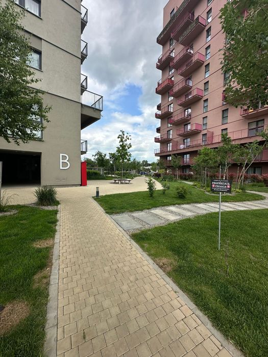 Inchiriez apartament 2 camere ploiesti bloc nou loc parcare inclus