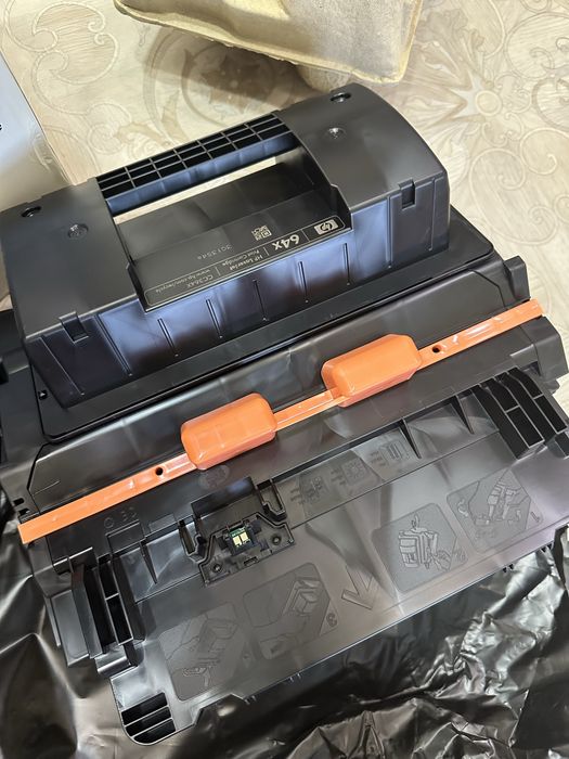 Картридж HP CC364A Black