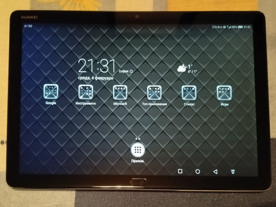 1. Lenovo TAB M8 4rt gen 3/32;  2. Huawei Mate 10 Lite