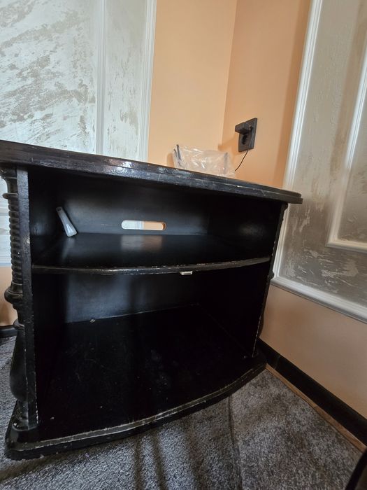 Полка для телевизора