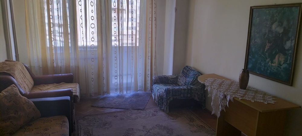 Dau în chirie 2 camere negociabil