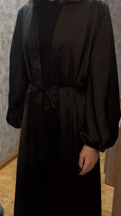 Атласная абайка черная