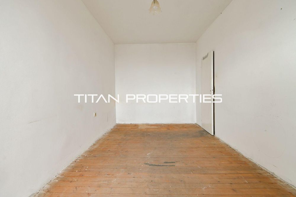 Тристаен, продажба, ж.к. Младост 4