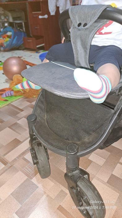 Продам коляску для девочки