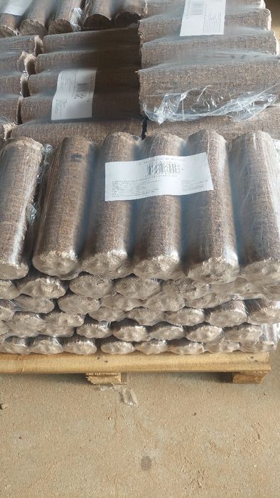 Comercializam brichete din rumegus