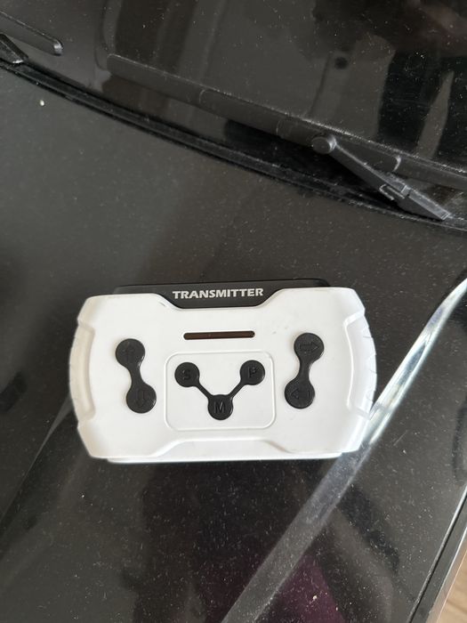 Машина па пульте управления