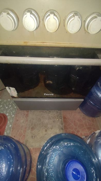 Продается турецкая   газовая  плита.