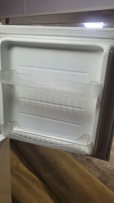 Холодильник daewoo