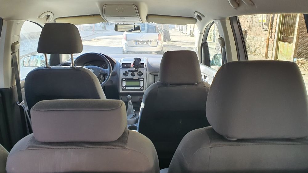 Продавам VW TOURAN с чисто нова газова уредба