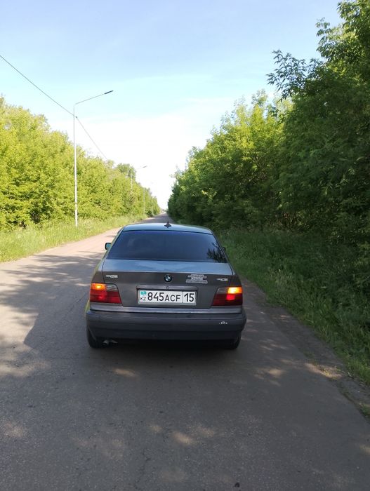 Продам БМВ е 36.