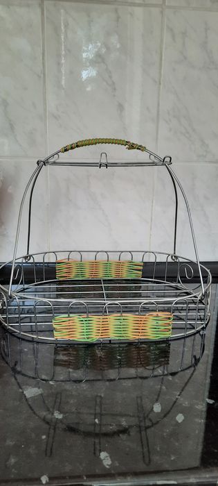 Корзина для чашек и блюдца