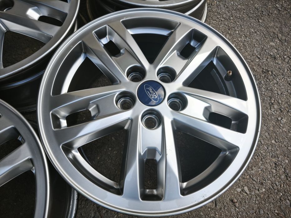 16" оригинални алуминиеви джанти за Ford.