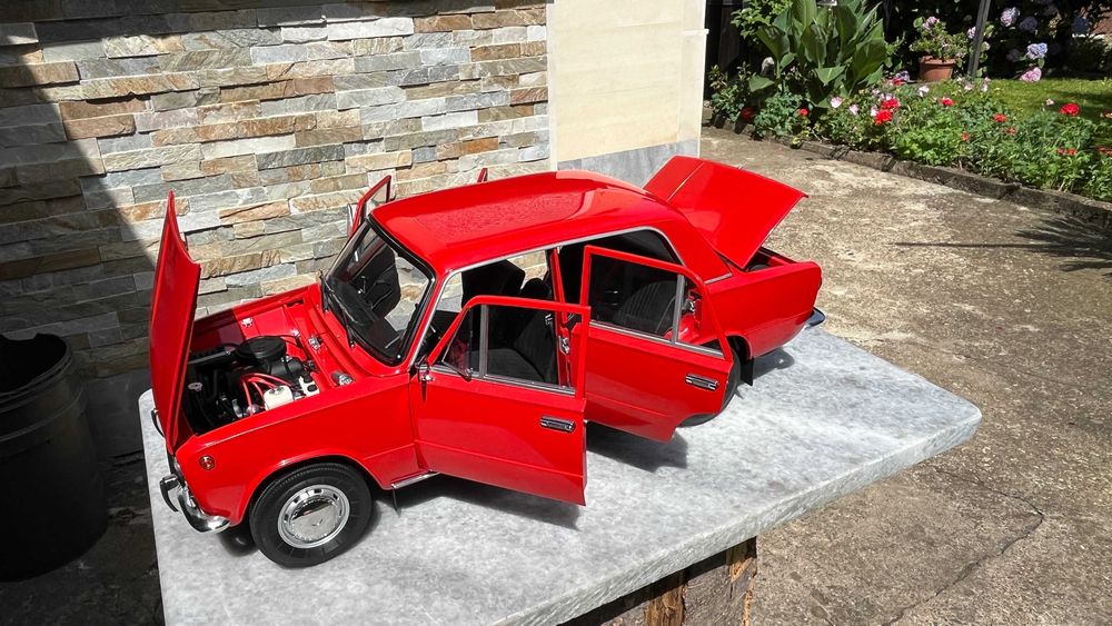 макет на ЖИГУЛИ 1:8 НОВА